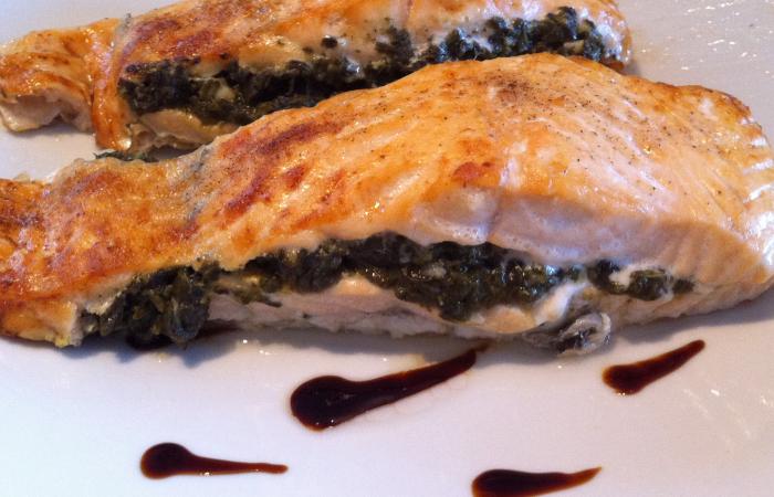 R�gime Dukan (recette minceur) : Pav�s de saumon farcis � l'oseille  #dukan https://www.proteinaute.com/recette-paves-de-saumon-farcis-a-l-oseille-13821.html