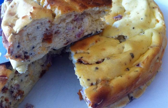 Régime Dukan (recette minceur) : Cheesecake salé bacon, chorizo et tomates séchées #dukan https://www.proteinaute.com/recette-cheesecake-sale-bacon-chorizo-et-tomates-sechees-13822.html