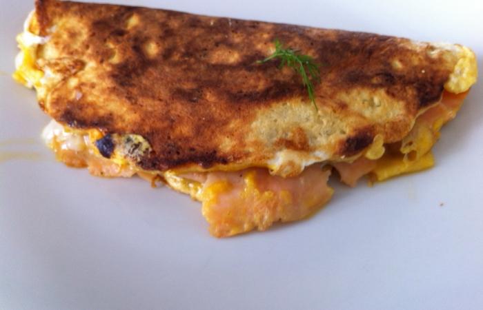 R�gime Dukan (recette minceur) : Cr�pe saumon,oeuf et carr� frais #dukan https://www.proteinaute.com/recette-crepe-saumon-oeuf-et-carre-frais-13823.html