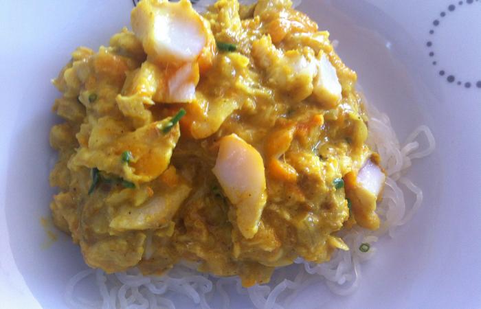 R�gime Dukan (recette minceur) : Haddock poch� � la cr�me de curry  #dukan https://www.proteinaute.com/recette-haddock-poche-a-la-creme-de-curry-13824.html
