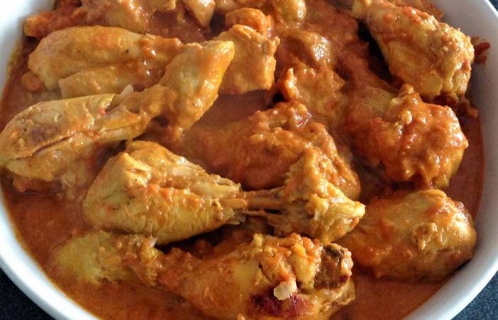 Rgime Dukan (recette minceur) : Mijot de pilons de poulet tomate/coco #dukan https://www.proteinaute.com/recette-mijote-de-pilons-de-poulet-tomate-coco-13891.html