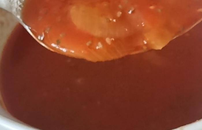 Régime Dukan (recette minceur) : Soupe de tomates et graines de chia #dukan https://www.proteinaute.com/recette-soupe-de-tomates-et-graines-de-chia-13962.html