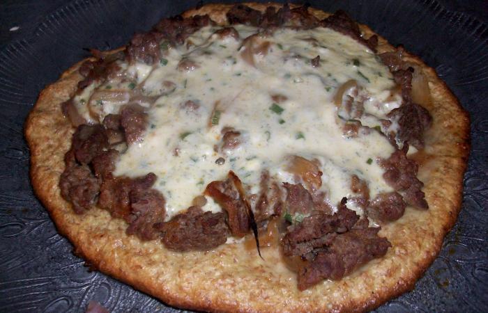Régime Dukan (recette minceur) : Pizza blanche à la viande #dukan https://www.proteinaute.com/recette-pizza-blanche-a-la-viande-1485.html