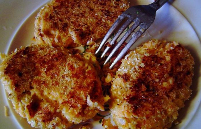 Régime Dukan (recette minceur) : Steaks de Saumon Panés #dukan https://www.proteinaute.com/recette-steaks-de-saumon-panes-1677.html