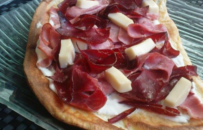 Régime Dukan (recette minceur) : Pâte à pizza sans tolérés et sans sons #dukan https://www.proteinaute.com/recette-pate-a-pizza-sans-toleres-et-sans-sons-1773.html