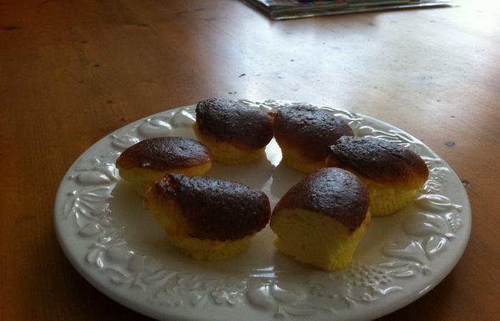 R�gime Dukan (recette minceur) : Briochettes � la St�via #dukan https://www.proteinaute.com/recette-briochettes-a-la-stevia-2502.html