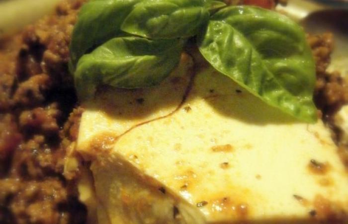 R�gime Dukan (recette minceur) : Tofu ferme sur lit de sauce tomate-basilic #dukan https://www.proteinaute.com/recette-tofu-ferme-sur-lit-de-sauce-tomate-basilic-2516.html