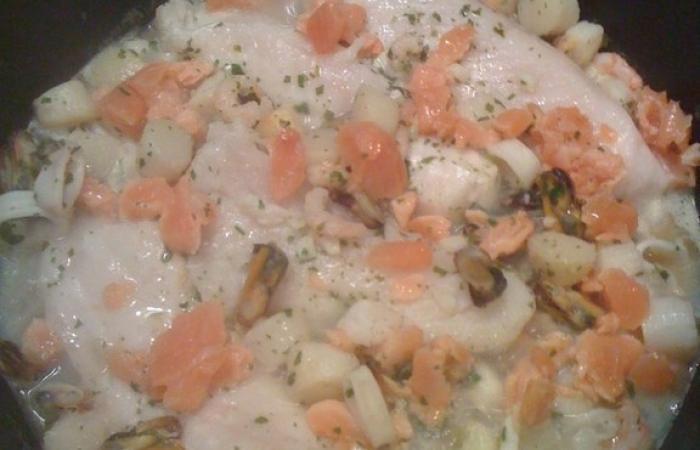 Régime Dukan (recette minceur) : Fricassée de la mer #dukan https://www.proteinaute.com/recette-fricassee-de-la-mer-2604.html