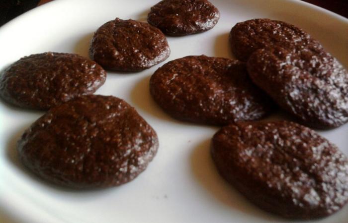 Rgime Dukan (recette minceur) : Biscuits au chocolat #dukan https://www.proteinaute.com/recette-biscuits-au-chocolat-2619.html