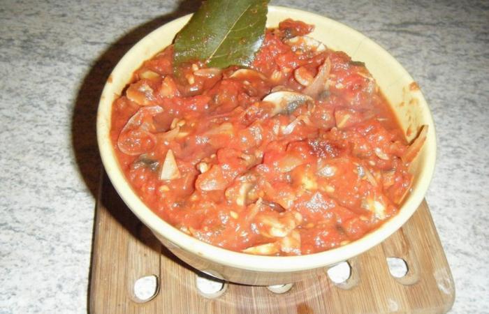 Rgime Dukan (recette minceur) : Sauce tomate releve #dukan https://www.proteinaute.com/recette-sauce-tomate-relevee-2863.html