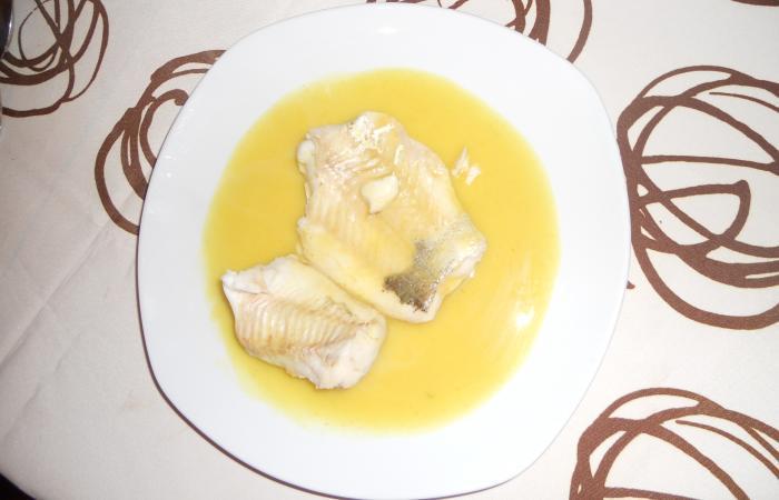 Régime Dukan (recette minceur) : Filet de poisson sauce onctueuse au curry #dukan https://www.proteinaute.com/recette-filet-de-poisson-sauce-onctueuse-au-curry-2939.html
