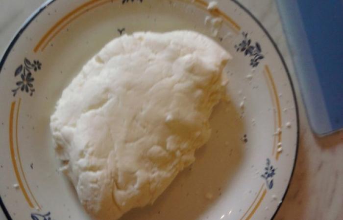 Régime Dukan (recette minceur) : Pâte brisée #dukan https://www.proteinaute.com/recette-pate-brisee-3032.html