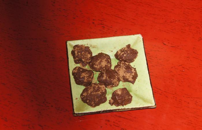 Régime Dukan (recette minceur) : Truffes au chocolat Dukan #dukan https://www.proteinaute.com/recette-truffes-au-chocolat-dukan-3060.html