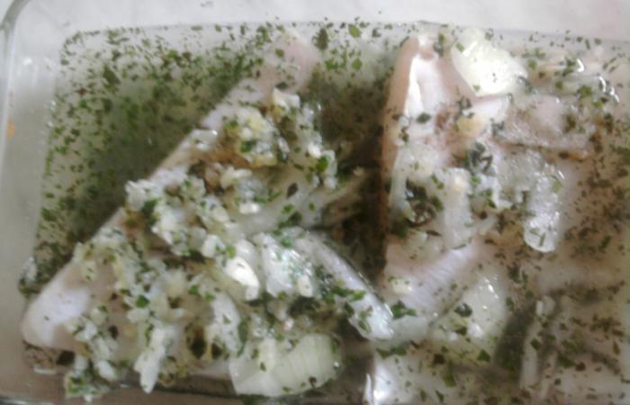 Régime Dukan (recette minceur) : Turbot aux herbes au four #dukan https://www.proteinaute.com/recette-turbot-aux-herbes-au-four-3108.html