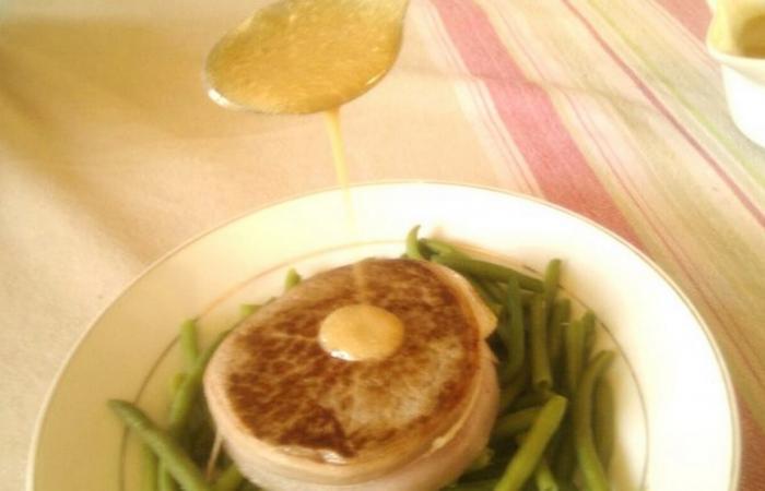 Régime Dukan (recette minceur) : Tournedos et sa sauce façon Boursin #dukan https://www.proteinaute.com/recette-tournedos-et-sa-sauce-facon-boursin-3168.html