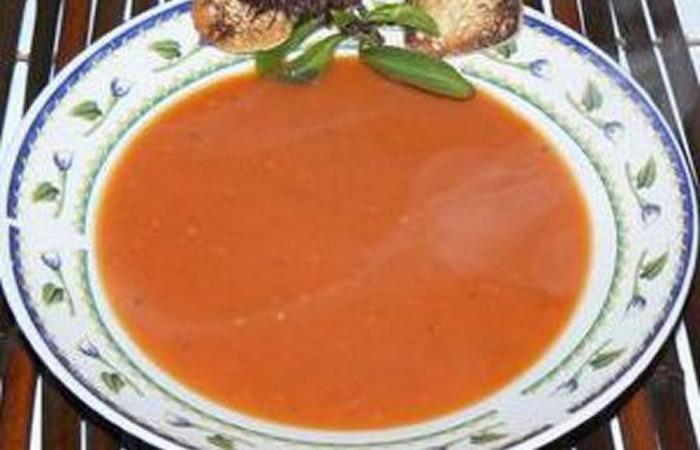 Régime Dukan (recette minceur) : Soupe à la tomate #dukan https://www.proteinaute.com/recette-soupe-a-la-tomate-3246.html