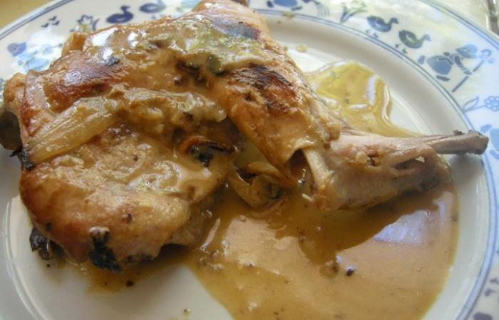 R�gime Dukan (recette minceur) : Mijot� de lapin � la moutarde #dukan https://www.proteinaute.com/recette-mijote-de-lapin-a-la-moutarde-329.html