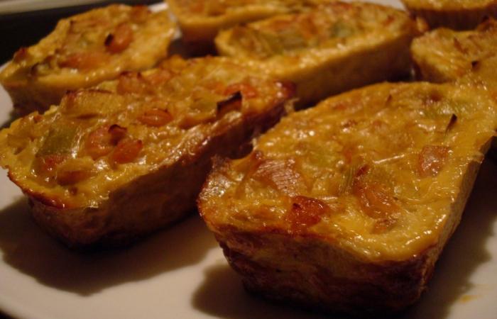 Rgime Dukan (recette minceur) : Flans de poireaux et crevettes au curry #dukan https://www.proteinaute.com/recette-flans-de-poireaux-et-crevettes-au-curry-3489.html