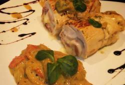 Recette Dukan : Paupiette de poulet sauce coco-curry aux poivrons grillés