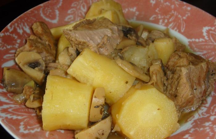 Régime Dukan (recette minceur) : Veau panais navet #dukan https://www.proteinaute.com/recette-veau-panais-navet-3567.html