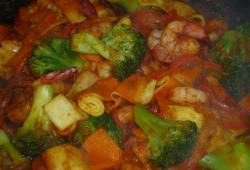 Recette Dukan : Poêlée de crevettes/surimi et ses légumes au curry
