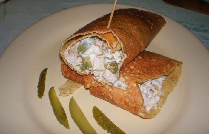 R�gime Dukan (recette minceur) : Wrap poulet cornichon #dukan https://www.proteinaute.com/recette-wrap-poulet-cornichon-3685.html