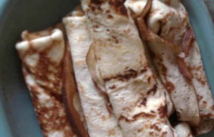 Régime Dukan (recette minceur) : Crêpe à la frangipane #dukan https://www.proteinaute.com/recette-crepe-a-la-frangipane-3772.html