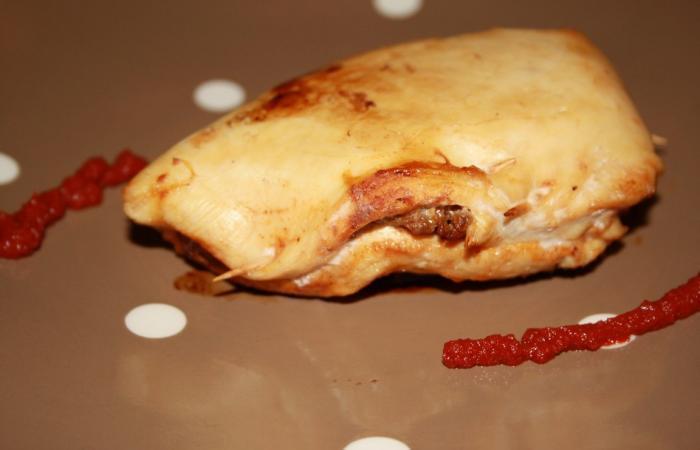 R�gime Dukan (recette minceur) : Blanc de poulet garnis d'oignons et de viande hach�e #dukan https://www.proteinaute.com/recette-blanc-de-poulet-garnis-d-oignons-et-de-viande-hachee-3836.html