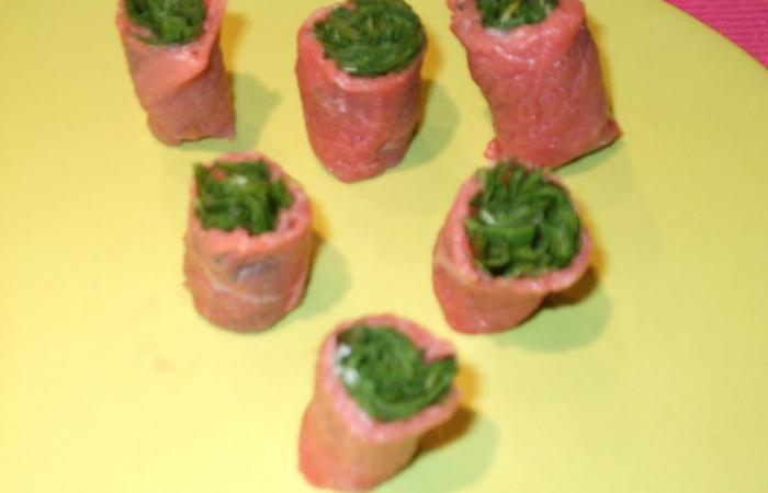 Régime Dukan (recette minceur) : Roulés à la roquette #dukan https://www.proteinaute.com/recette-roules-a-la-roquette-3893.html
