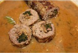 Recette Dukan : Rouleau de viande farcie aux champignons et épinards 