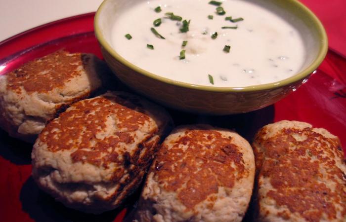 Régime Dukan (recette minceur) : Boulette de Poulet à l'Estragon - Sauce Citron #dukan https://www.proteinaute.com/recette-boulette-de-poulet-a-l-estragon-sauce-citron-4212.html