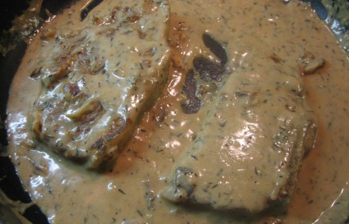 R�gime Dukan (recette minceur) : C�tes de veau au confit d'ail #dukan https://www.proteinaute.com/recette-cotes-de-veau-au-confit-d-ail-4217.html