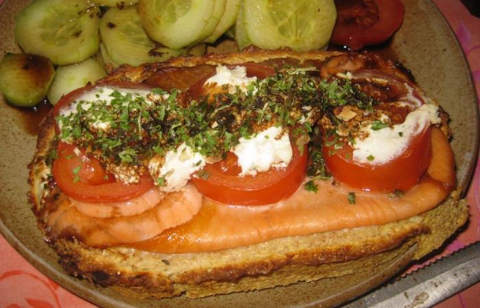 Régime Dukan (recette minceur) : Brucchetta au saumon #dukan https://www.proteinaute.com/recette-brucchetta-au-saumon-4221.html