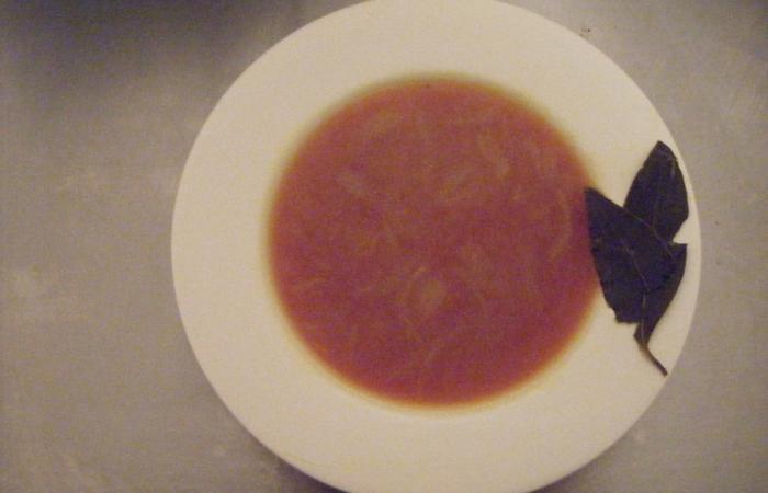 R�gime Dukan (recette minceur) : Bouillon et coulis de tomate #dukan https://www.proteinaute.com/recette-bouillon-et-coulis-de-tomate-4230.html