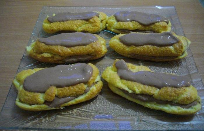R�gime Dukan (recette minceur) : Eclair au caf� ou chocolat (tir� du nouveau livre) #dukan https://www.proteinaute.com/recette-eclair-au-cafe-ou-chocolat-tire-du-nouveau-livre-4367.html