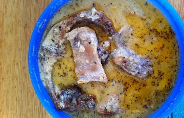 R�gime Dukan (recette minceur) : Lapin au champignon sauce moutarde et fromage blanc 0% #dukan https://www.proteinaute.com/recette-lapin-au-champignon-sauce-moutarde-et-fromage-blanc-0-4423.html