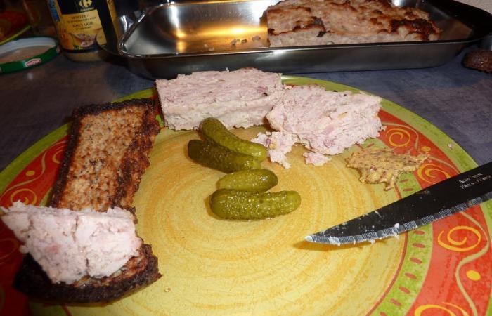Terrine de volaille aux �chalotes