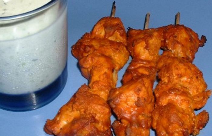 Régime Dukan (recette minceur) : Brochettes de poulet à la mode Tandoori #dukan https://www.proteinaute.com/recette-brochettes-de-poulet-a-la-mode-tandoori-4544.html