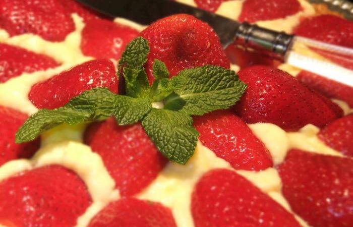 Régime Dukan (recette minceur) : Tarte aux fraises de saison #dukan https://www.proteinaute.com/recette-tarte-aux-fraises-de-saison-4691.html