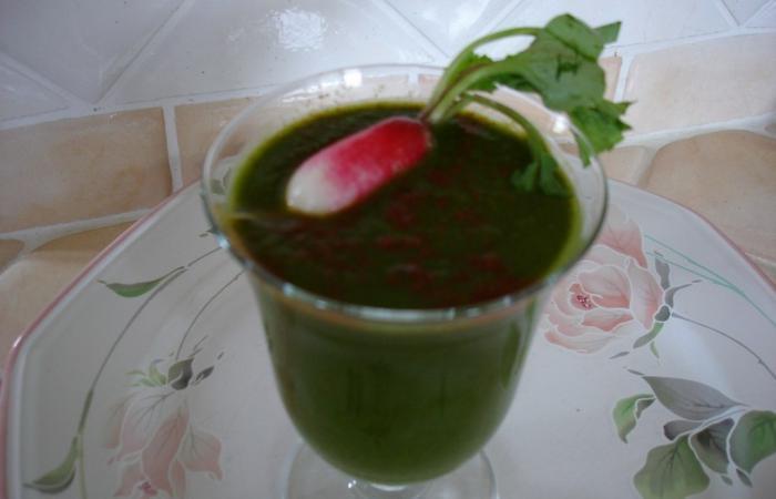 R�gime Dukan (recette minceur) : Velout� de Fanes de Radis #dukan https://www.proteinaute.com/recette-veloute-de-fanes-de-radis-4715.html