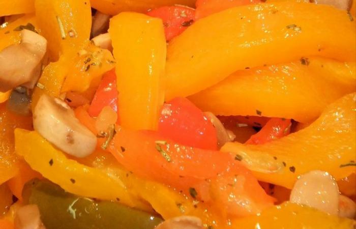 R�gime Dukan (recette minceur) : Poivrons � l'ail #dukan https://www.proteinaute.com/recette-poivrons-a-l-ail-4798.html