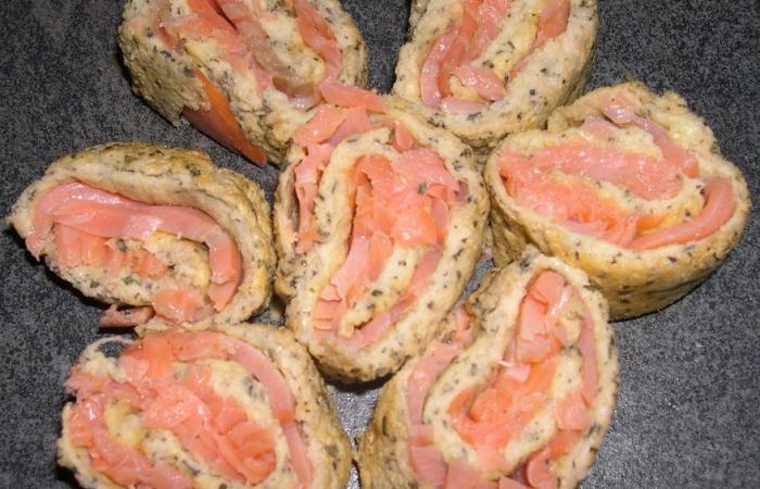 R�gime Dukan (recette minceur) : Roul�s � la truite fum�e #dukan https://www.proteinaute.com/recette-roules-a-la-truite-fumee-4816.html