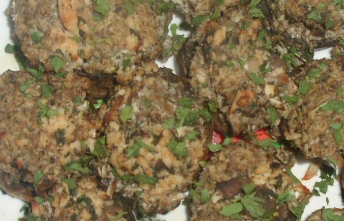 Régime Dukan (recette minceur) : Champignons farci à la dinde/poulet #dukan https://www.proteinaute.com/recette-champignons-farci-a-la-dinde-poulet-4910.html