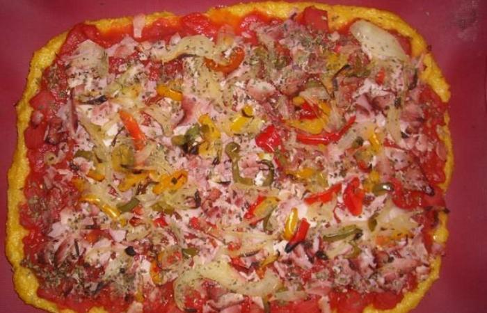 Régime Dukan (recette minceur) : Pizza à la polenta #dukan https://www.proteinaute.com/recette-pizza-a-la-polenta-4930.html