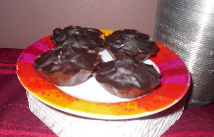 Régime Dukan (recette minceur) : Muffins au chocolat #dukan https://www.proteinaute.com/recette-muffins-au-chocolat-4939.html