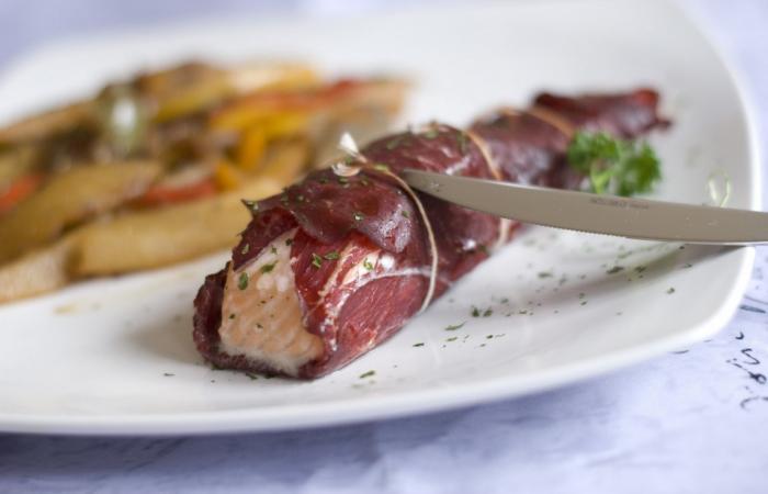 Régime Dukan (recette minceur) : Pavé de saumon rôti #dukan https://www.proteinaute.com/recette-pave-de-saumon-roti-4950.html