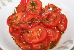 Recette Dukan : Tomates en vinaigrette ail & sauce soja (sans fromage blanc)