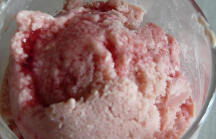 Rgime Dukan (recette minceur) : Glace onctueuse framboise/cranberry #dukan https://www.proteinaute.com/recette-glace-onctueuse-framboise-cranberry-5015.html