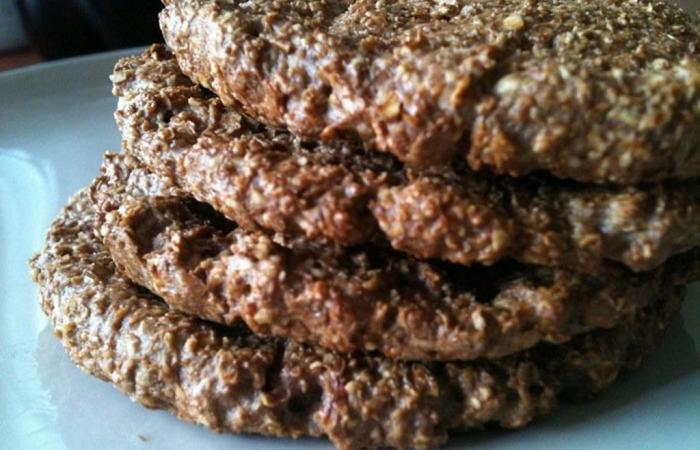 Régime Dukan (recette minceur) : Cookies extra croustillants chocolat noisette #dukan https://www.proteinaute.com/recette-cookies-extra-croustillants-chocolat-noisette-5095.html