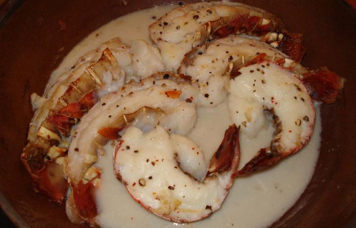 Régime Dukan (recette minceur) : Queues de langoustes rôties toutes simples #dukan https://www.proteinaute.com/recette-queues-de-langoustes-roties-toutes-simples-5140.html